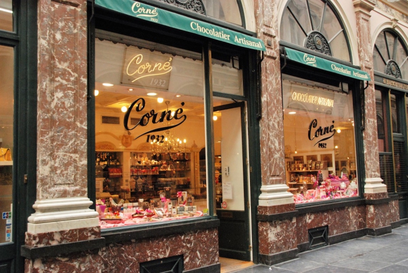 vente-TOULON-min_chocolate_chocolaterie_shop_luxury_chic_gallery_brussels_belgium-558146